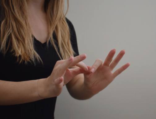 Het voordeel van gebarentaal: babygebarentaal voor taalvertraging