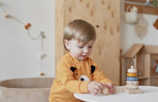 Het creëren van een veilige en stimulerende omgeving voor de fysieke ontwikkeling van je baby