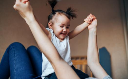 Het waarborgen van de veiligheid van kinderen met raambeveiliging: Een gids voor ouders